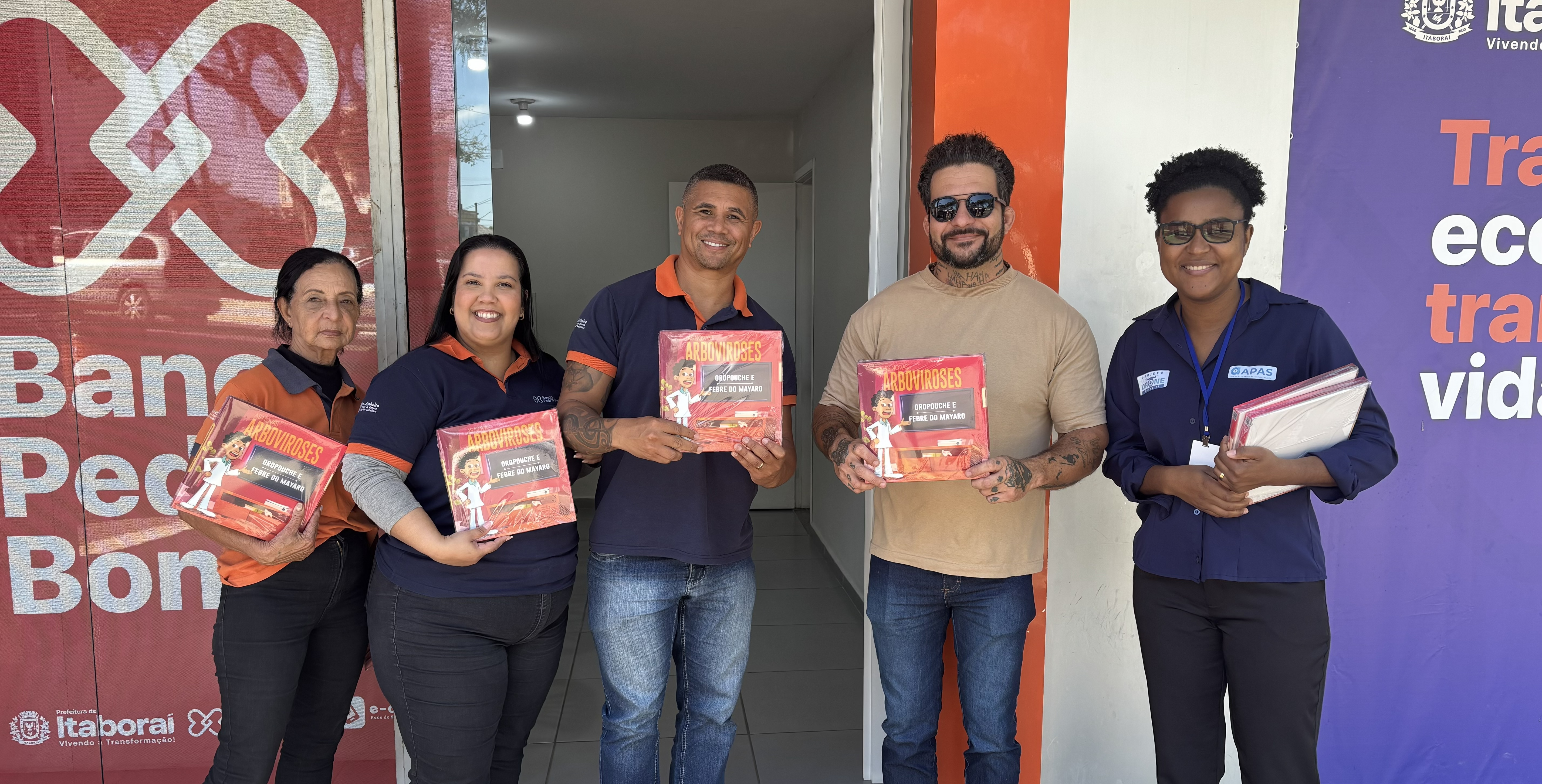 Projeto Drone Total II realiza entrega de kits educativos de conscientização as arboviroses no centro de Itaboraí
